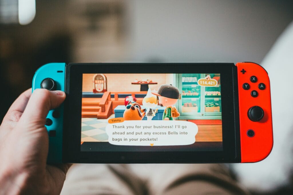 erik-mclean-yGwKpBRuMcM-unsplash-1024x683 Nintendo Switch: vale a pena comprar em 2025?